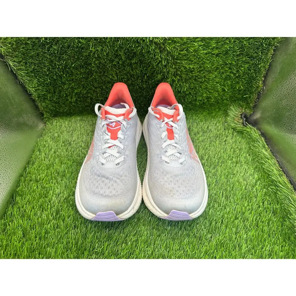 Hoka One One hoka one
